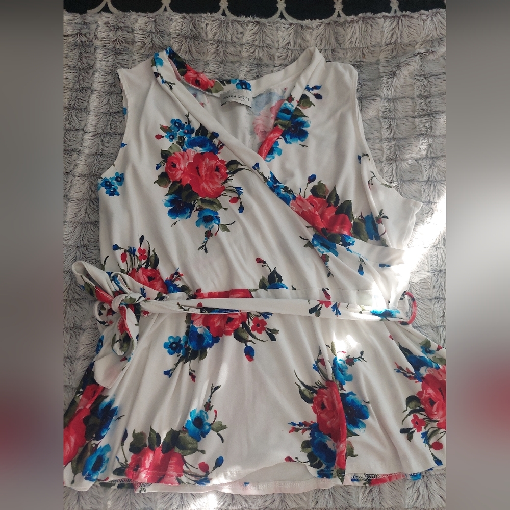 Karen Sport faux wrap peplum 2x floral
